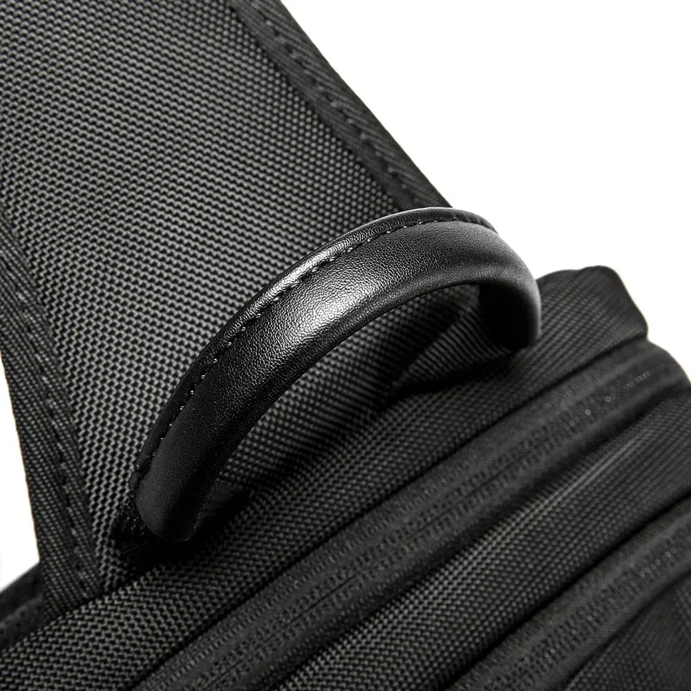 Cyvox BANGE BG‑7718 close-up view, premium zippers and durable material, compact and stylish, designed for everyday use