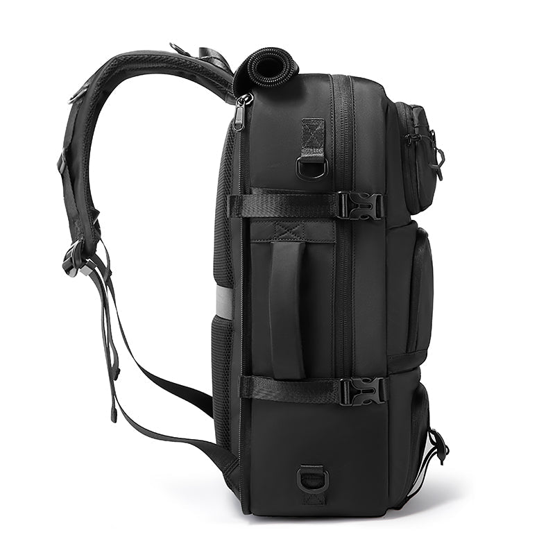 bange 1810 model black backpack right side